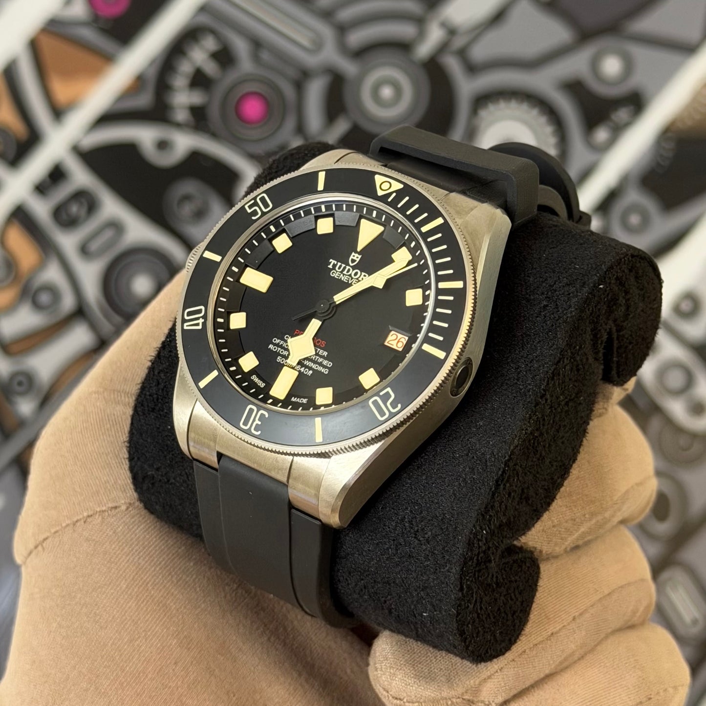 Tudor Pelagos LHD 25610TNL