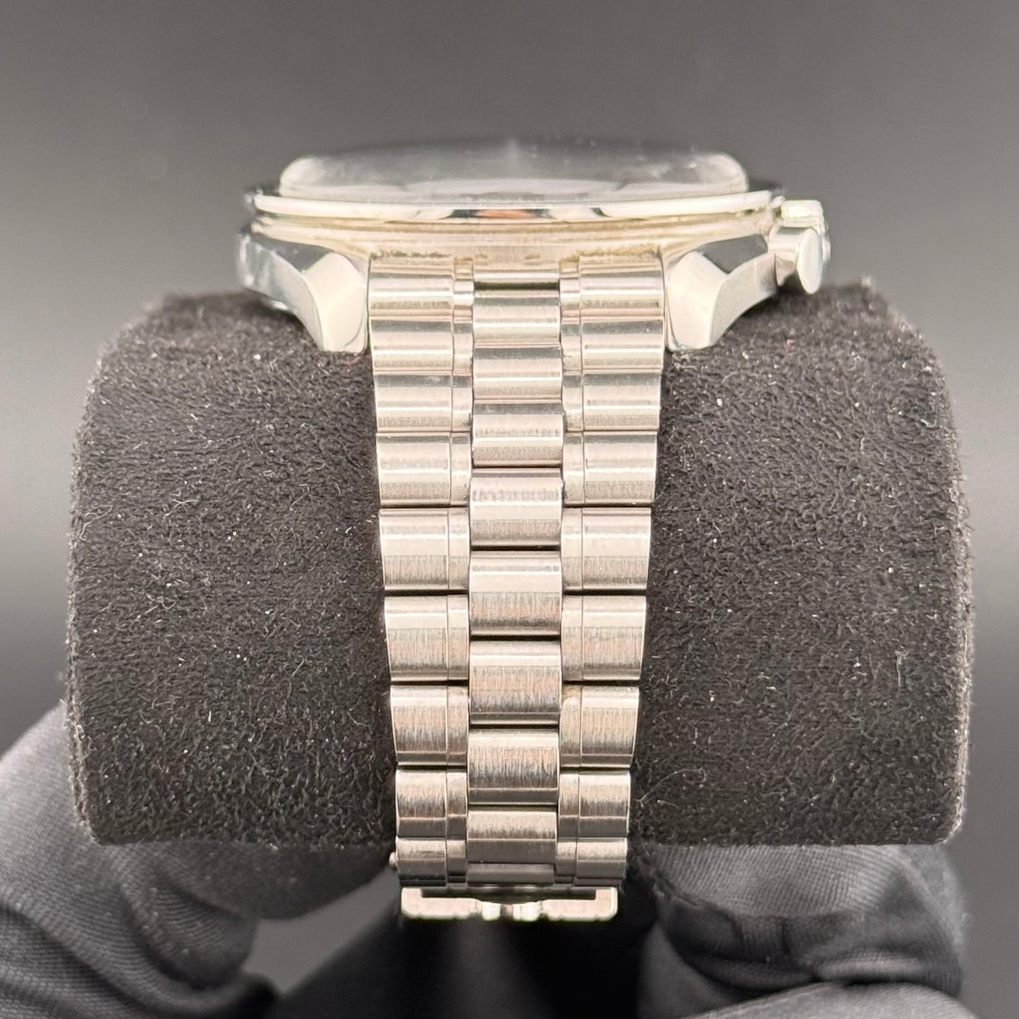 Omega Speedmaster Moonwatch Hesalite 301.30.42.50.01.001