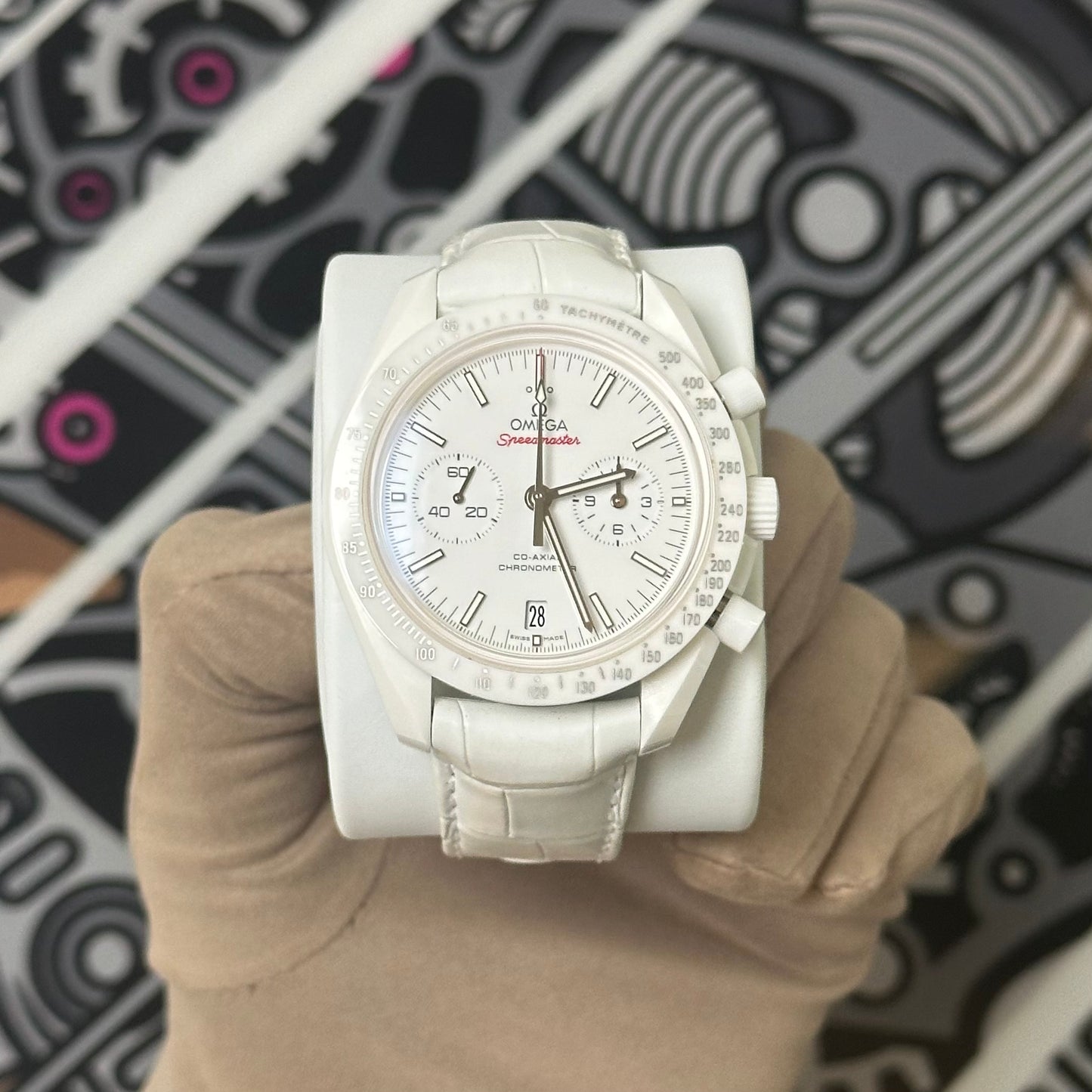 Omega Speedmaster White Side of the Moon 311.93.44.51.04.002