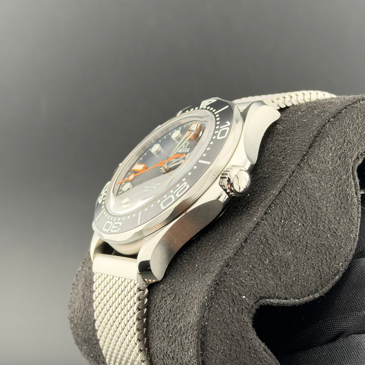 NEW Omega Seamaster Diver 300m 210.30.42.20.01.018