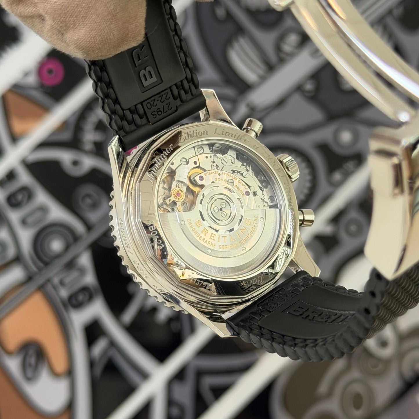 Breitling Navitimer 01 Limited Edition (1195/2000) AB0123
