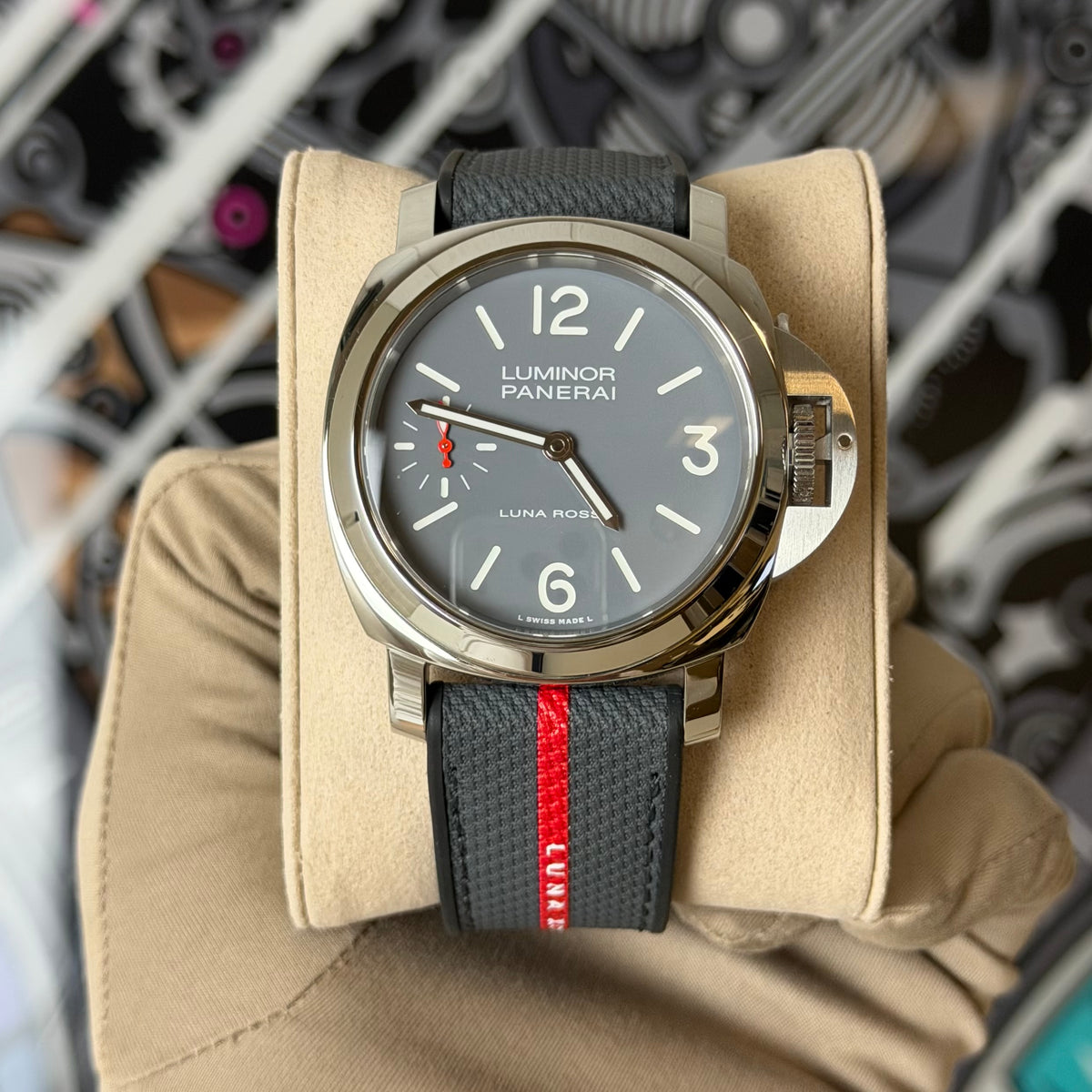 NEW Panerai Luminor Luna Rossa PAM01653