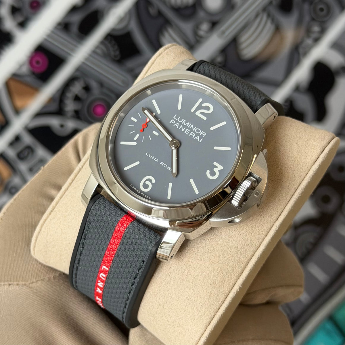 NEW Panerai Luminor Luna Rossa PAM01653